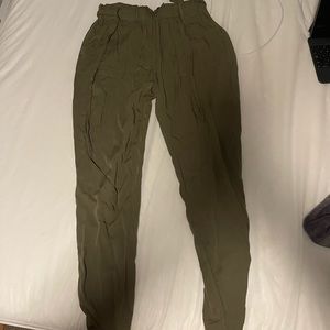 Shinestar Green Paper Bag Waist Pants, Never worn, Size Large